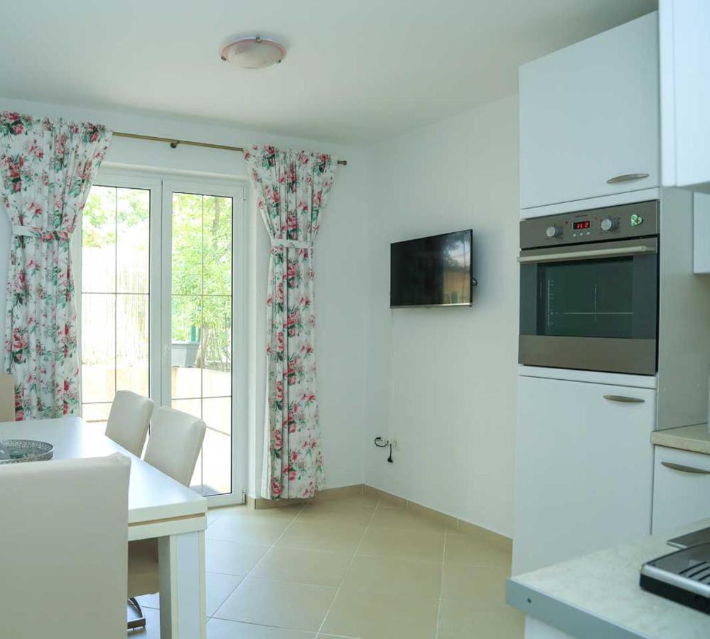 Adrian-Apartments-51511-Malinska-Otok-Krk Primorska 21 외부 사진