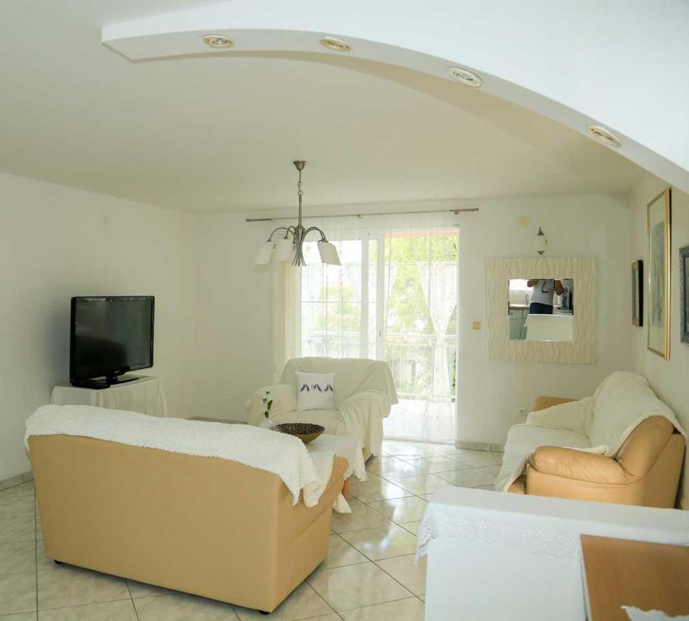 Adrian-Apartments-51511-Malinska-Otok-Krk Primorska 21 외부 사진